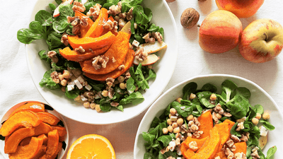 Lamb's lettuce with oven pumpkin 